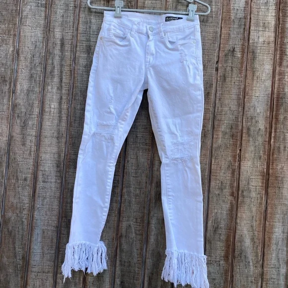 BLANKNYC white crop girlfriend jean - Picture 3 of 15